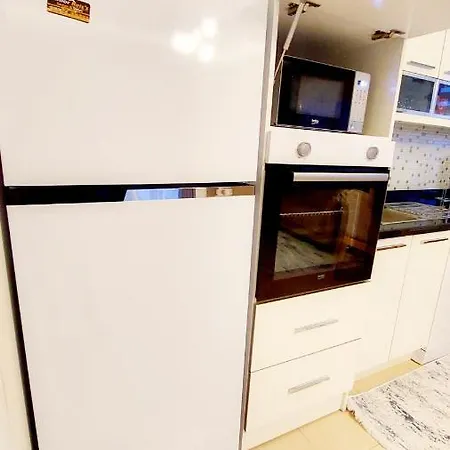 квартира Crown с 2 спальнями Avsallar Apartman *